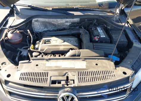 2017 Volkswagen Tiguan 2.0T Wolfsburg Edition z USA, uszkodzony, nr VIN WVGSV7AX9HW512486